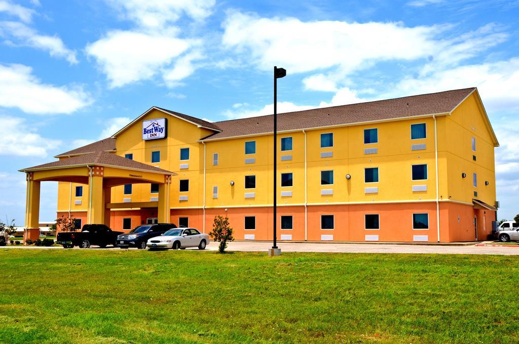 Best Way Inn Cleburne Esterno foto