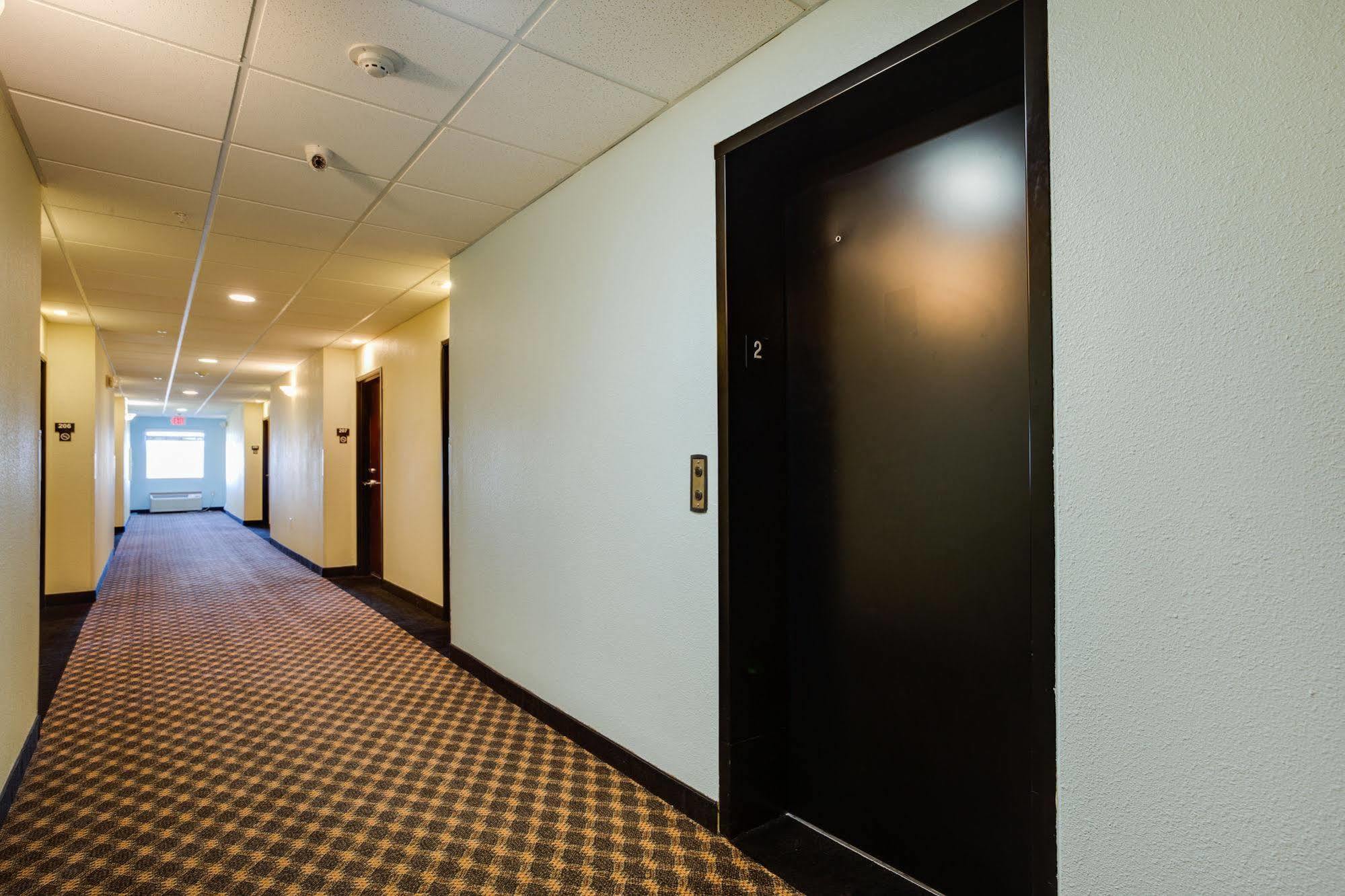 Best Way Inn Cleburne Esterno foto